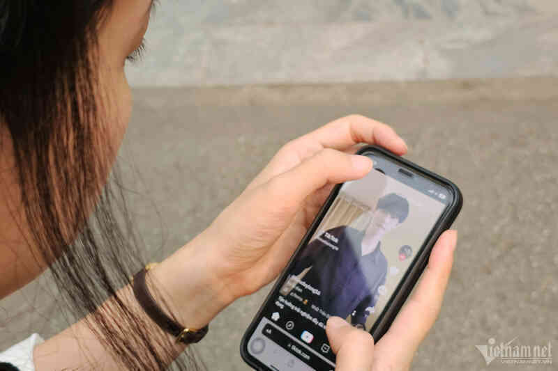 Nguy cơ quảng cáo 'bẩn' từ dịch vụ kích view, câu like Facebook, TikTok