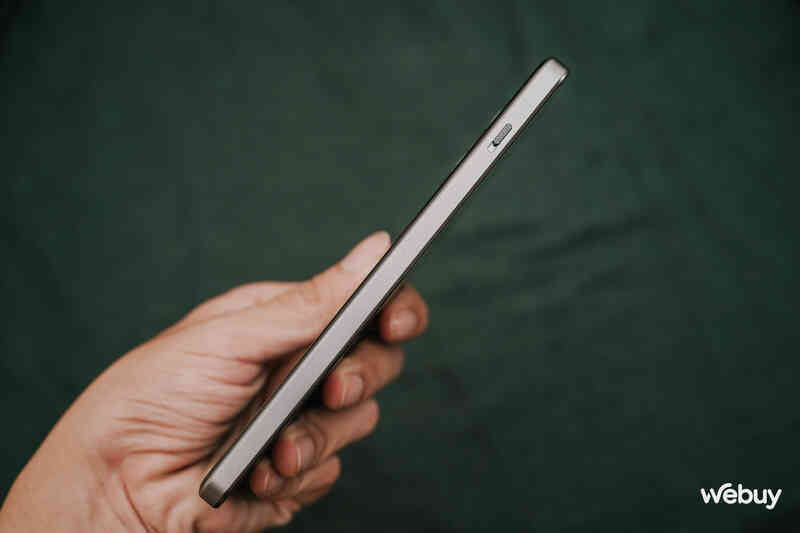 Trên tay smartphone mạnh nhất phân khúc tầm trung: Giá chỉ hơn 7 triệu có chip Snapdragon 7+ Gen 3, pin 5500mAh, sạc 100W- Ảnh 7. Trên tay smartphone mạnh nhất phân khúc tầm trung: Giá chỉ hơn 7 triệu có chip Snapdragon 7+ Gen 3, pin 5500mAh, sạc 100W- Ảnh 7.