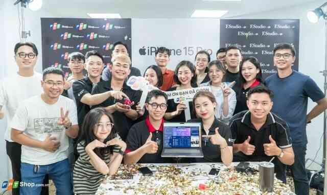 Ai cũng buồn trong "cuộc chiến giá": TGDĐ ngậm ngùi đóng 200 cửa hàng, FPT Shop cũng đóng 30 cơ sở trong năm 2023, đặt hy vọng vào các phiên livestream- Ảnh 2. Ai cũng buồn trong "cuộc chiến giá": TGDĐ ngậm ngùi đóng 200 cửa hàng, FPT Shop cũng đóng 30 cơ sở trong năm 2023, đặt hy vọng vào các phiên livestream- Ảnh 2.