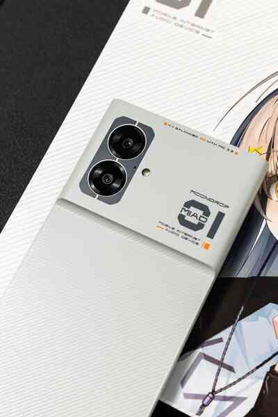 Đây là "máy nghe nhạc" chạy Android: Chip Dimensity 7050, màn hình OLED, khả năng nghe nhạc cực đỉnh, giá 8,8 triệu đồng- Ảnh 2. Đây là "máy nghe nhạc" chạy Android: Chip Dimensity 7050, màn hình OLED, khả năng nghe nhạc cực đỉnh, giá 8,8 triệu đồng- Ảnh 2.