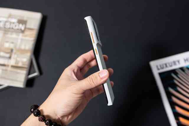 Đây là "máy nghe nhạc" chạy Android: Chip Dimensity 7050, màn hình OLED, khả năng nghe nhạc cực đỉnh, giá 8,8 triệu đồng- Ảnh 5. Đây là "máy nghe nhạc" chạy Android: Chip Dimensity 7050, màn hình OLED, khả năng nghe nhạc cực đỉnh, giá 8,8 triệu đồng- Ảnh 5.