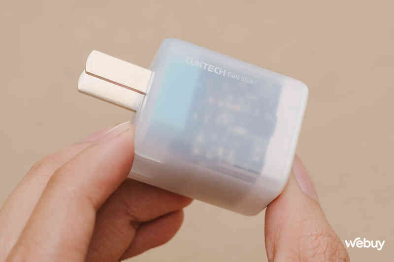 Củ sạc Xiaomi cho iPhone đáng mua nhất: Thiết kế "tí hon" trong suốt cực đẹp, công suất 30W sạc được cả MacBook, giá chỉ 170.000 đồng- Ảnh 14. Củ sạc Xiaomi cho iPhone đáng mua nhất: Thiết kế "tí hon" trong suốt cực đẹp, công suất 30W sạc được cả MacBook, giá chỉ 170.000 đồng- Ảnh 14.