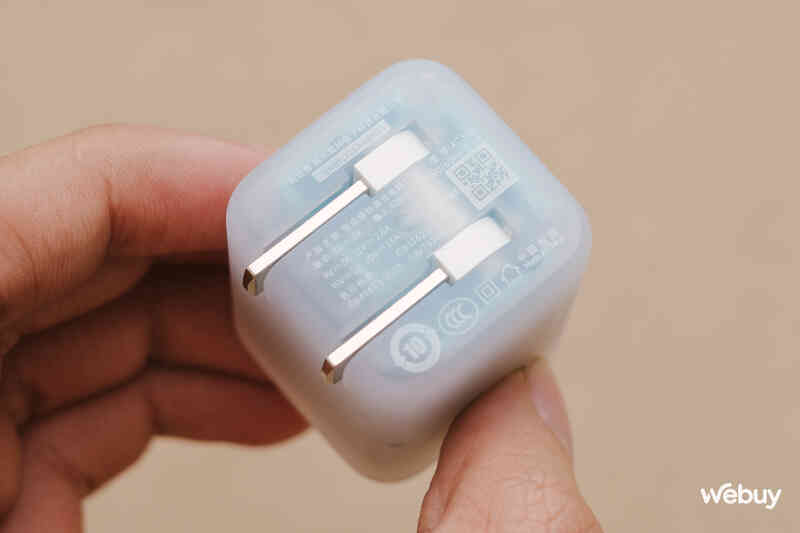 Củ sạc Xiaomi cho iPhone đáng mua nhất: Thiết kế "tí hon" trong suốt cực đẹp, công suất 30W sạc được cả MacBook, giá chỉ 170.000 đồng- Ảnh 15. Củ sạc Xiaomi cho iPhone đáng mua nhất: Thiết kế "tí hon" trong suốt cực đẹp, công suất 30W sạc được cả MacBook, giá chỉ 170.000 đồng- Ảnh 15.