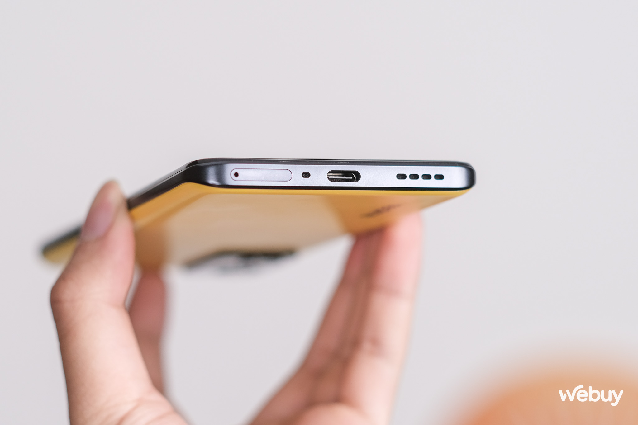 Smartphone này giá dưới 5 triệu nhưng cực kỳ đáng mua: Màn hình AMOLED 120Hz, chip "đầu 8" mạnh mẽ, sạc 80W nhanh nhất phân khúc- Ảnh 7. Smartphone này giá dưới 5 triệu nhưng cực kỳ đáng mua: Màn hình AMOLED 120Hz, chip "đầu 8" mạnh mẽ, sạc 80W nhanh nhất phân khúc- Ảnh 7.