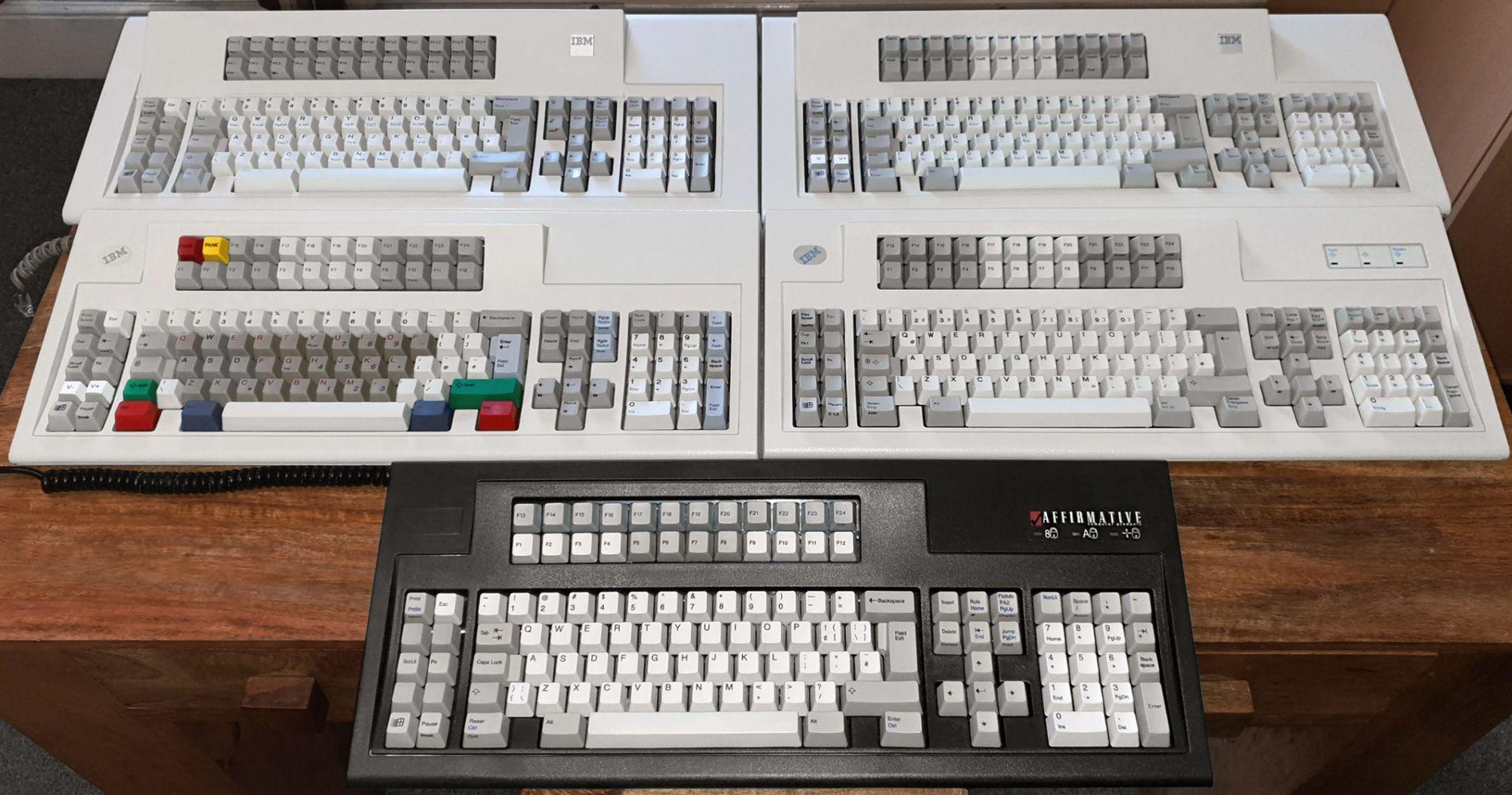 Chìa khóa quan trọng cho AI PC hóa ra được Microsoft tạo nên từ một thứ “cổ lỗ sĩ”- Ảnh 2. Chìa khóa quan trọng cho AI PC hóa ra được Microsoft tạo nên từ một thứ “cổ lỗ sĩ”- Ảnh 2.