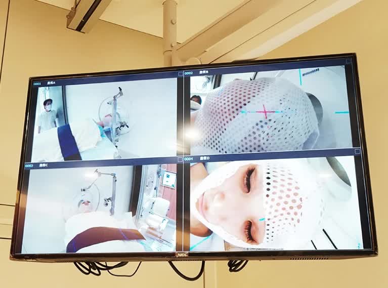 Cỗ máy "làm tan" khối u ung thư ở Nhật Bản: Sử dụng năng lượng nguyên tử, giá 2.000 tỷ VNĐ, nhưng bệnh nhân chỉ tốn 25 triệu đồng để điều trị- Ảnh 3. Cỗ máy "làm tan" khối u ung thư ở Nhật Bản: Sử dụng năng lượng nguyên tử, giá 2.000 tỷ VNĐ, nhưng bệnh nhân chỉ tốn 25 triệu đồng để điều trị- Ảnh 3.