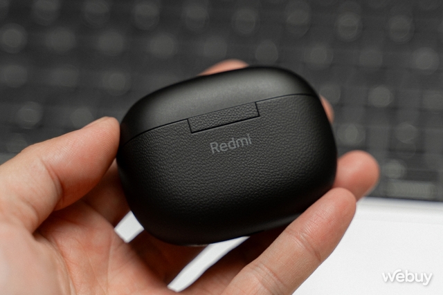 Tai nghe chống ồn “Pro” của Redmi giá chưa đến 2 triệu, nhiều tính năng hay, hợp với hội chạy bộ vì tính năng này- Ảnh 2. Tai nghe chống ồn “Pro” của Redmi giá chưa đến 2 triệu, nhiều tính năng hay, hợp với hội chạy bộ vì tính năng này- Ảnh 2.