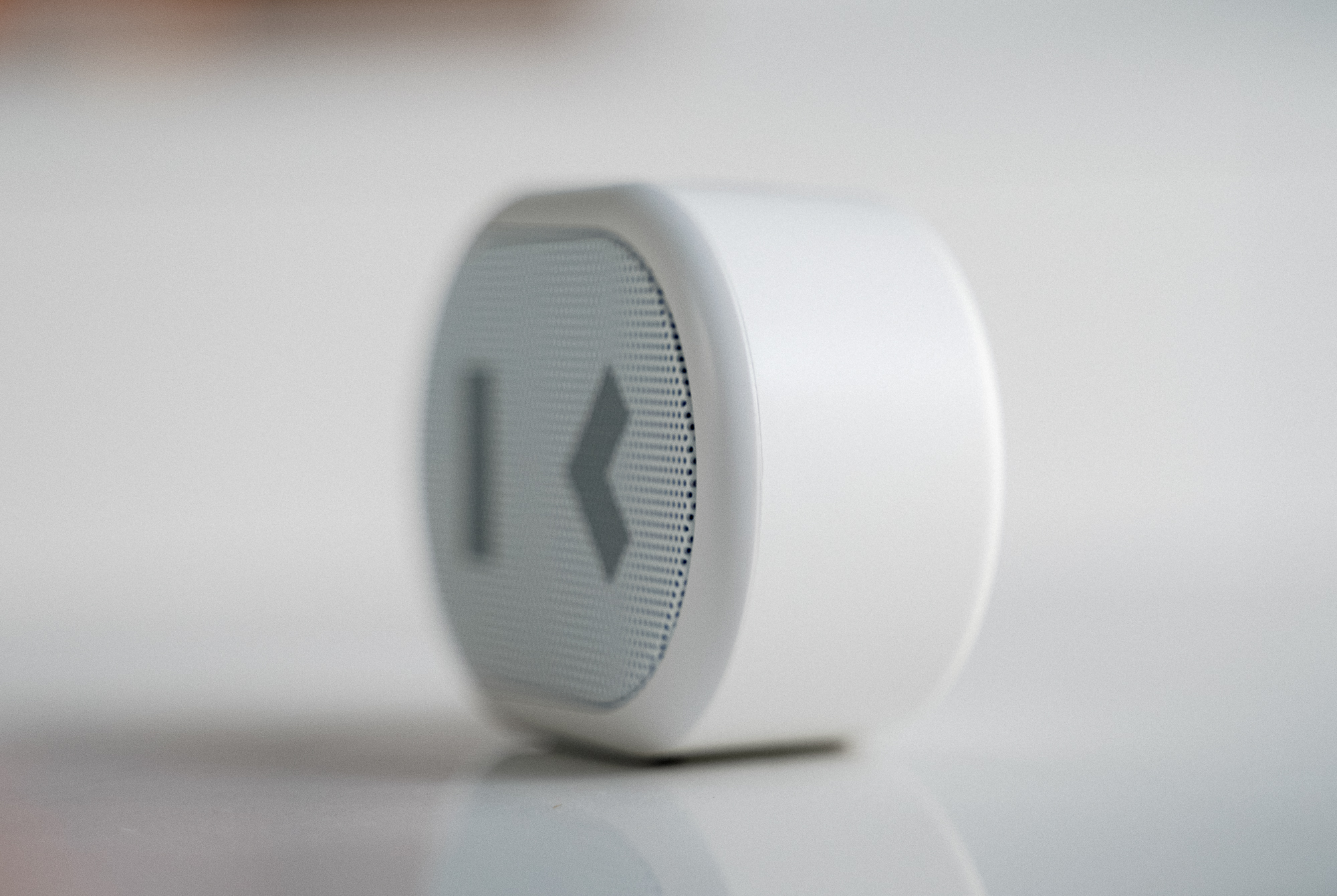 Nghe thử loa Xiaomi Xiaodu bé bằng lòng bàn tay: Giá sale chưa đến 160.000đ nên khó mà chê được gì- Ảnh 4. Nghe thử loa Xiaomi Xiaodu bé bằng lòng bàn tay: Giá sale chưa đến 160.000đ nên khó mà chê được gì- Ảnh 4.