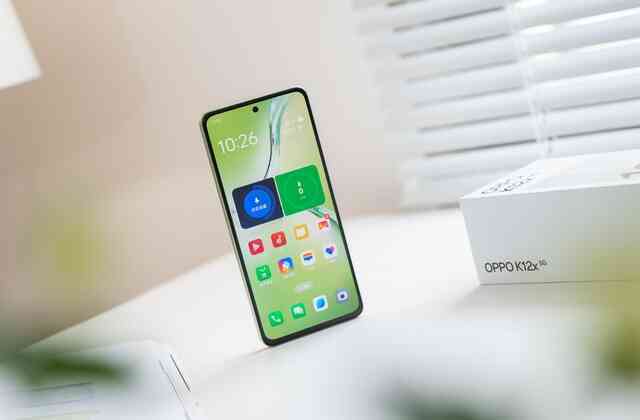 OPPO ra mắt smartphone 5G giá rẻ: Màn hình AMOLED 120Hz siêu sáng, camera 50MP, pin 5500mAh, giá từ 4,5 triệu đồng- Ảnh 4. OPPO ra mắt smartphone 5G giá rẻ: Màn hình AMOLED 120Hz siêu sáng, camera 50MP, pin 5500mAh, giá từ 4,5 triệu đồng- Ảnh 4.
