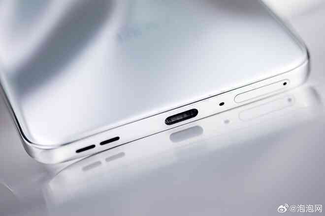 Chưa ra mắt, OPPO Reno12 đã có loạt ảnh cận cảnh: Thiết kế "mới mà cũ" với phong cách thời trang Y2K- Ảnh 15. Chưa ra mắt, OPPO Reno12 đã có loạt ảnh cận cảnh: Thiết kế "mới mà cũ" với phong cách thời trang Y2K- Ảnh 15.