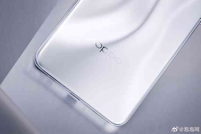 Chưa ra mắt, OPPO Reno12 đã có loạt ảnh cận cảnh: Thiết kế "mới mà cũ" với phong cách thời trang Y2K- Ảnh 20. Chưa ra mắt, OPPO Reno12 đã có loạt ảnh cận cảnh: Thiết kế "mới mà cũ" với phong cách thời trang Y2K- Ảnh 20.