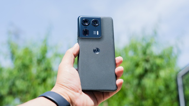 Ra mắt smartphone mặt lưng gỗ, chip Snapdragon 8s Gen 3, sạc 125W, có chống nước IP68 nhưng giá thua xa Redmi Turbo 3- Ảnh 5. Ra mắt smartphone mặt lưng gỗ, chip Snapdragon 8s Gen 3, sạc 125W, có chống nước IP68 nhưng giá thua xa Redmi Turbo 3- Ảnh 5.
