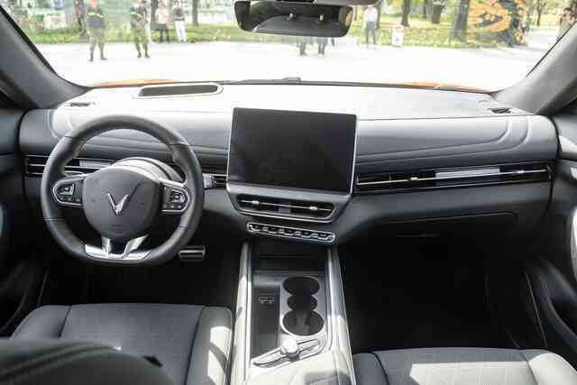 VinFast VF 7 đi 600km rẻ hơn 150 triệu so với giá mới, người bán khẳng định đây là chiếc cũ đầu tiên trên thị trường- Ảnh 4. VinFast VF 7 đi 600km rẻ hơn 150 triệu so với giá mới, người bán khẳng định đây là chiếc cũ đầu tiên trên thị trường- Ảnh 4.