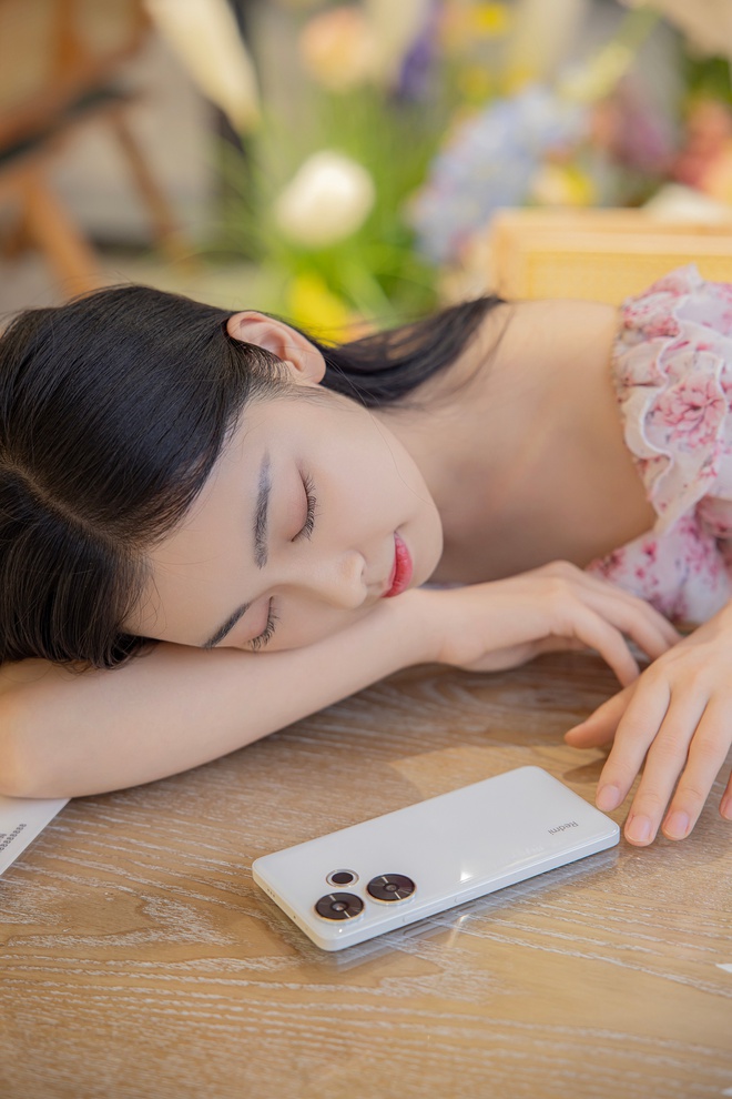 Smartphone Xiaomi chơi game "quốc dân" có thêm màu mới: Đẹp như iPhone- Ảnh 12. Smartphone Xiaomi chơi game "quốc dân" có thêm màu mới: Đẹp như iPhone- Ảnh 12.