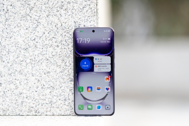 OPPO ra mắt smartphone màn hình cong 4 cạnh, tích hợp AI, giá từ 9,49 triệu đồng- Ảnh 7. OPPO ra mắt smartphone màn hình cong 4 cạnh, tích hợp AI, giá từ 9,49 triệu đồng- Ảnh 7.