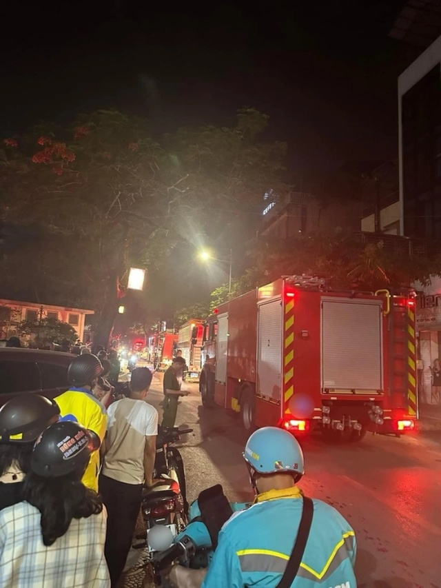 Từ vụ cháy ở Trung Kính: 6 giải pháp phòng cháy cần ghi nhớ cho nhà trọ chật hẹp, không có lối thoát hiểm- Ảnh 2. Từ vụ cháy ở Trung Kính: 6 giải pháp phòng cháy cần ghi nhớ cho nhà trọ chật hẹp, không có lối thoát hiểm- Ảnh 2.