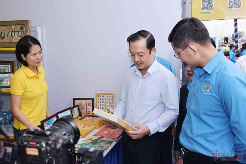 W-gian-hang-truc-tiep-1-1.jpg