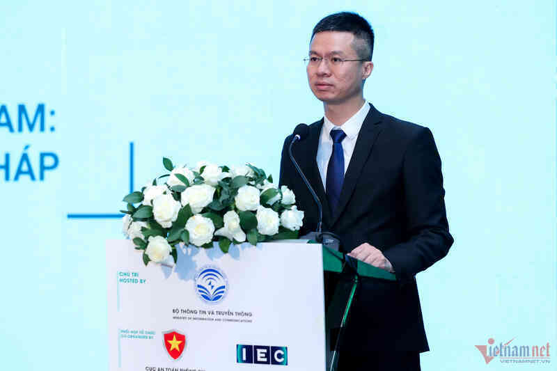 W-ong Tran Dang Khoa  1.jpg