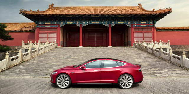 Tesla bị bắt bẻ trong vụ kiện với blogger ô tô: Lời xin lỗi và khoản bồi thường 250.000 nhân dân tệ