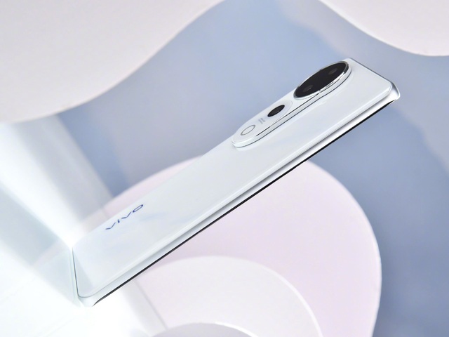 vivo ra mắt bộ đôi smartphone chuyên camera: Pin 6000mAh nhưng thiết kế vẫn siêu mỏng, chống nước IP69, giá từ 8,8 triệu đồng- Ảnh 2. vivo ra mắt bộ đôi smartphone chuyên camera: Pin 6000mAh nhưng thiết kế vẫn siêu mỏng, chống nước IP69, giá từ 8,8 triệu đồng- Ảnh 2.