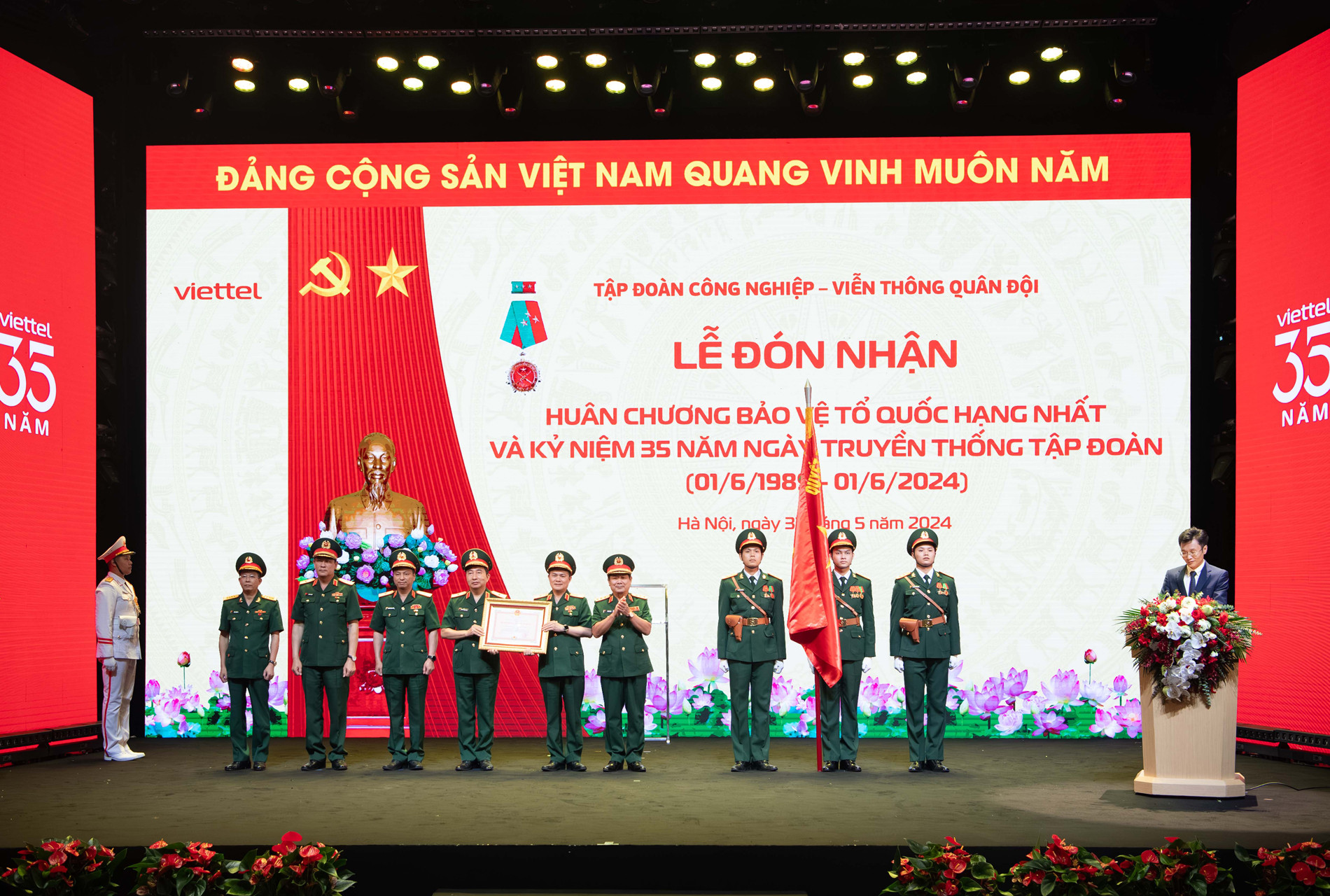 Viette  nhan huan chuong.jpg