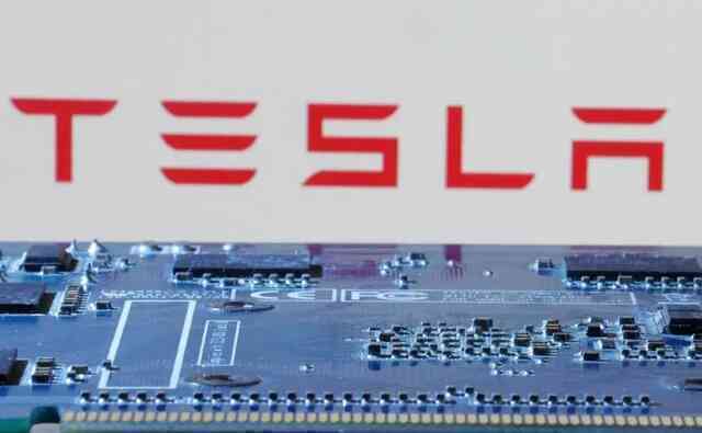 Kinh doanh xe điện tụt dốc, Elon Musk đề xuất hướng đi mới cho Tesla: biến hàng triệu xe Tesla thành một nền tảng đám mây cho AI, chủ xe cũng sẽ được hưởng lợi- Ảnh 3. Kinh doanh xe điện tụt dốc, Elon Musk đề xuất hướng đi mới cho Tesla: biến hàng triệu xe Tesla thành một nền tảng đám mây cho AI, chủ xe cũng sẽ được hưởng lợi- Ảnh 3.