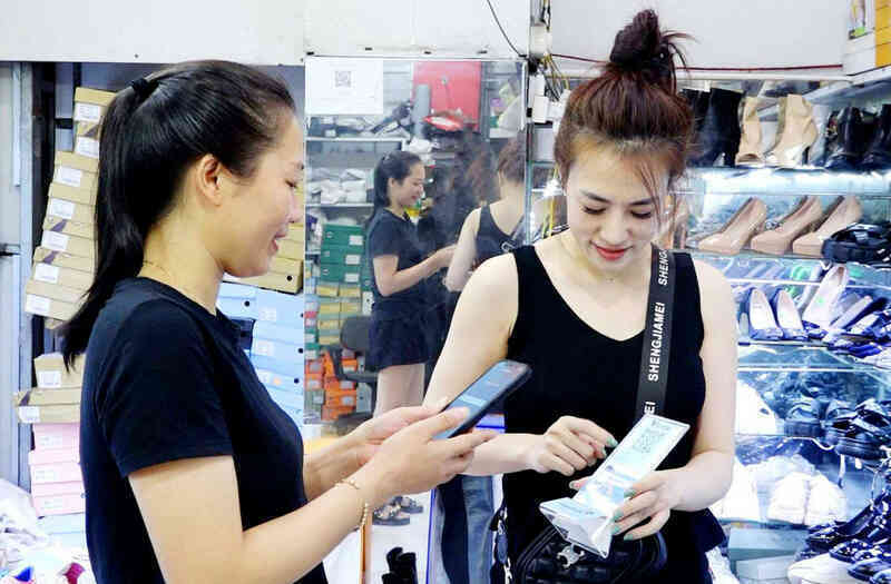 Sớm trở thành hình mẫu về chuyển đổi số toàn diện