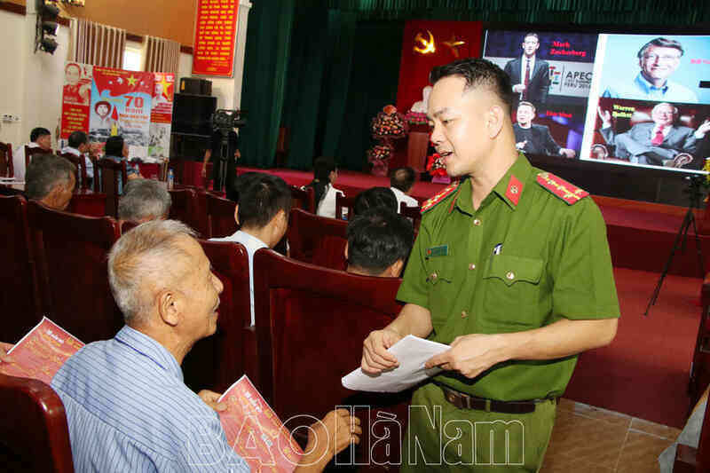 ha nam 3.jpg