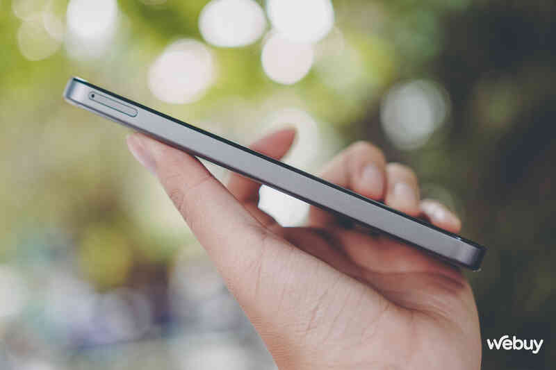 Smartphone 5G đáng mua nhất của Samsung: Thiết kế siêu bền bỉ, pin khủng 6000mAh, có tính năng bảo mật Knox, giá chỉ hơn 4 triệu đồng- Ảnh 3. Smartphone 5G đáng mua nhất của Samsung: Thiết kế siêu bền bỉ, pin khủng 6000mAh, có tính năng bảo mật Knox, giá chỉ hơn 4 triệu đồng- Ảnh 3.