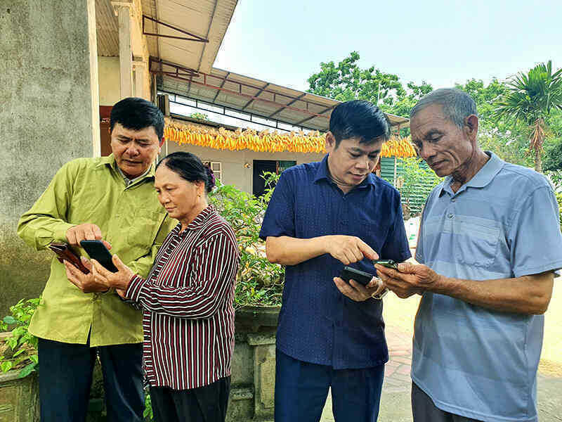 Cầu nối giữa người dân với công nghệ số