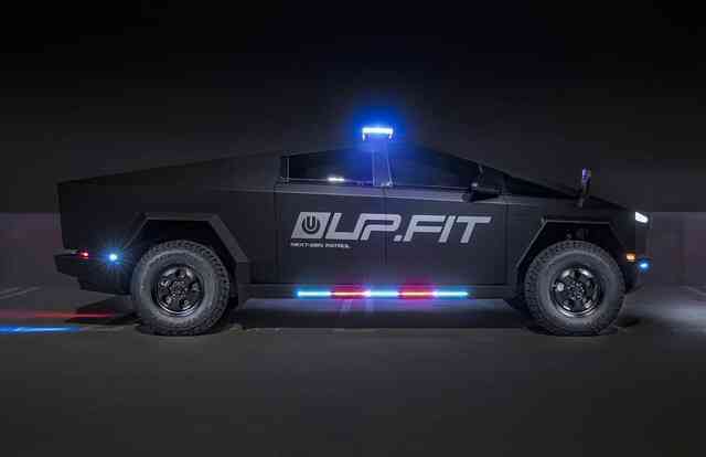 Tesla Cybertruck 'biến hình' sẽ được cung cấp cho các tổ chức cảnh sát Mỹ vào cuối năm nay!- Ảnh 8. Tesla Cybertruck 'biến hình' sẽ được cung cấp cho các tổ chức cảnh sát Mỹ vào cuối năm nay!- Ảnh 8.