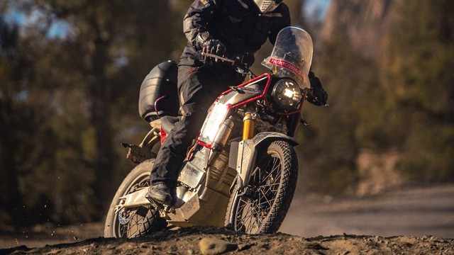 Cận cảnh chiếc xe máy điện đầu tiên của Royal Enfield- Ảnh 6. Cận cảnh chiếc xe máy điện đầu tiên của Royal Enfield- Ảnh 6.