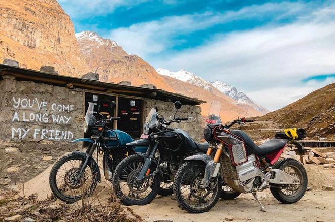 Cận cảnh chiếc xe máy điện đầu tiên của Royal Enfield- Ảnh 9. Cận cảnh chiếc xe máy điện đầu tiên của Royal Enfield- Ảnh 9.