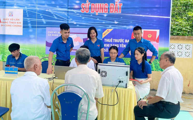 Chuyển đổi số ở thành phố Yên Bái: Nỗ lực để người dân hạnh phúc hơn