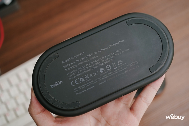 Đế sạc không dây cực xịn cho người dùng "hệ Táo": Thương hiệu có tiếng được Apple tin tưởng, 2 trong 1 nhưng lại sạc được tới 3 thiết bị cùng lúc- Ảnh 3. Đế sạc không dây cực xịn cho người dùng "hệ Táo": Thương hiệu có tiếng được Apple tin tưởng, 2 trong 1 nhưng lại sạc được tới 3 thiết bị cùng lúc- Ảnh 3.
