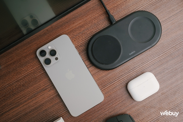 Đế sạc không dây cực xịn cho người dùng "hệ Táo": Thương hiệu có tiếng được Apple tin tưởng, 2 trong 1 nhưng lại sạc được tới 3 thiết bị cùng lúc- Ảnh 5. Đế sạc không dây cực xịn cho người dùng "hệ Táo": Thương hiệu có tiếng được Apple tin tưởng, 2 trong 1 nhưng lại sạc được tới 3 thiết bị cùng lúc- Ảnh 5.