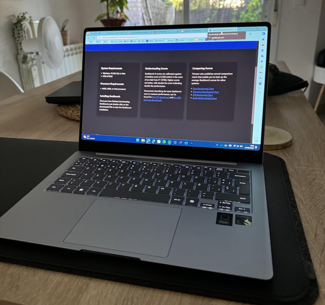 Laptop Snapdragon X Elite lộ điểm benchmark thực tế, người dùng nổi giận vì hiệu năng thấp hơn cả iPhone 12- Ảnh 4. Laptop Snapdragon X Elite lộ điểm benchmark thực tế, người dùng nổi giận vì hiệu năng thấp hơn cả iPhone 12- Ảnh 4.