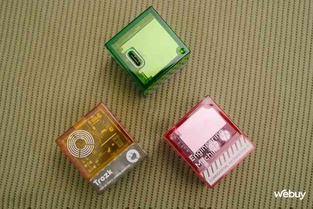 Sạc nhanh siêu gọn cho người dùng hệ Táo: Công suất tới 35W, thiết kế trong suốt nhiều màu sắc, sạc ngon lành cả MacBook Air mà giá chỉ hơn 300.000 đồng- Ảnh 14. Sạc nhanh siêu gọn cho người dùng hệ Táo: Công suất tới 35W, thiết kế trong suốt nhiều màu sắc, sạc ngon lành cả MacBook Air mà giá chỉ hơn 300.000 đồng- Ảnh 14.