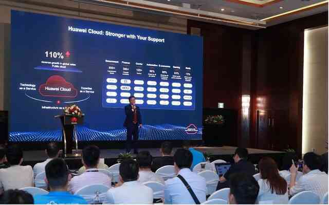 Huawei khai mạc Hội nghị Thượng đỉnh 2024: Thúc đẩy chuyển đổi số và tăng trưởng doanh nghiệp nhờ loạt giải pháp đột phá- Ảnh 4. Huawei khai mạc Hội nghị Thượng đỉnh 2024: Thúc đẩy chuyển đổi số và tăng trưởng doanh nghiệp nhờ loạt giải pháp đột phá- Ảnh 4.
