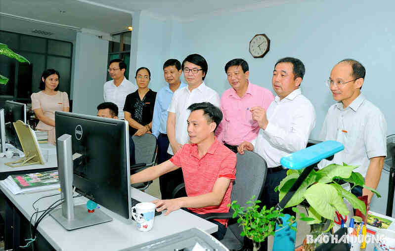 Báo in thời công nghệ số