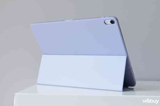 Mẫu iPad lần đầu tiên xuất hiện trên thế giới: Màn hình 13 inch, chip M2 cực mạnh mà giá chỉ từ 16,9 triệu đồng- Ảnh 24. Mẫu iPad lần đầu tiên xuất hiện trên thế giới: Màn hình 13 inch, chip M2 cực mạnh mà giá chỉ từ 16,9 triệu đồng- Ảnh 24.