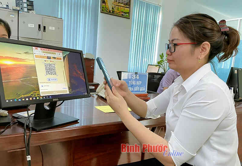 Chuyển đổi số để xây dựng nền hành chính phục vụ
