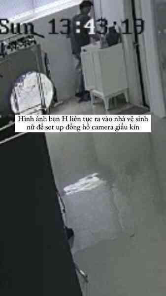 NÓNG: Châu Bùi bị quay lén trong WC của 1 studio chụp ảnh, thủ đoạn gắn camera rất tinh vi!- Ảnh 1. NÓNG: Châu Bùi bị quay lén trong WC của 1 studio chụp ảnh, thủ đoạn gắn camera rất tinh vi!- Ảnh 1.