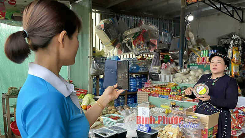 Phụ nữ Bình Phước hòa nhịp chuyển đổi số để tạo ra giá trị mới