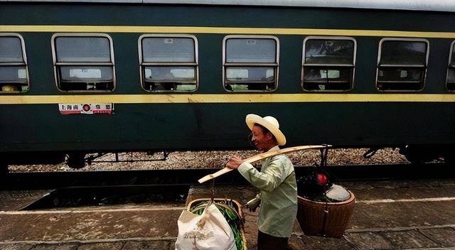 Chuyến tàu đặc biệt nhất ở Trung Quốc: Không cần mua vé vẫn có thể trực tiếp lên tàu!- Ảnh 3. Chuyến tàu đặc biệt nhất ở Trung Quốc: Không cần mua vé vẫn có thể trực tiếp lên tàu!- Ảnh 3.
