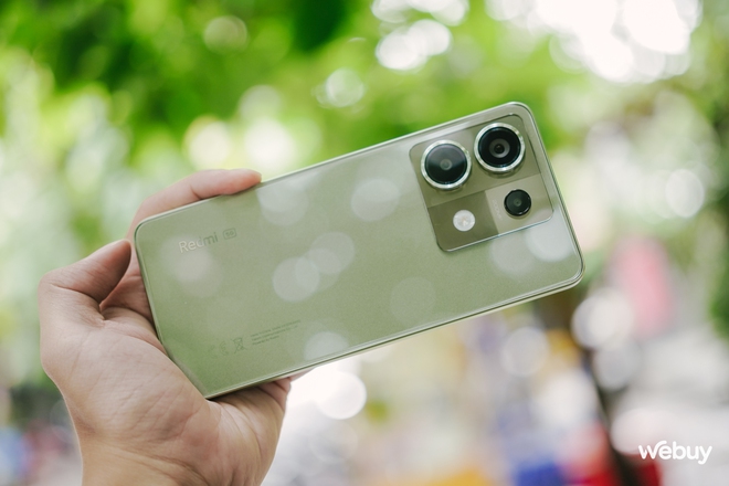 Trên tay Redmi Note 13 Pro 5G Trên tay Redmi Note 13 Pro 5G