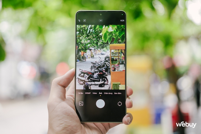 Trên tay Redmi Note 13 Pro 5G Trên tay Redmi Note 13 Pro 5G