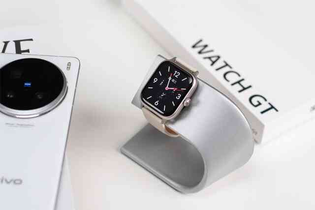 Lại xuất hiện đồng hồ giống Apple Watch: Hỗ trợ eSIM, pin 21 ngày, tích hợp AI, giá chỉ 2,8 triệu đồng