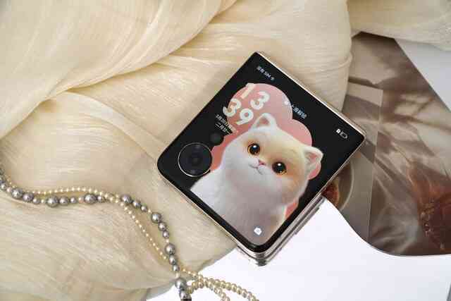 Chưa ra mắt nhưng đây chính là chiếc smartphone gập "vỏ sò" đẹp nhất: OPPO, Huawei hay Samsung đều cần phải học tập- Ảnh 4. Chưa ra mắt nhưng đây chính là chiếc smartphone gập "vỏ sò" đẹp nhất: OPPO, Huawei hay Samsung đều cần phải học tập- Ảnh 4.
