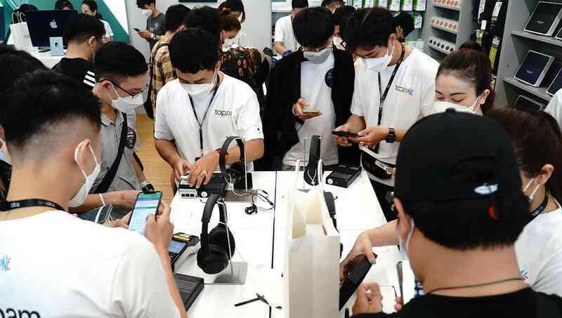 TopZone - vũ trụ sản phẩm Apple đích thực tại Việt Nam dành cho tín đồ công nghệ- Ảnh 2. TopZone - vũ trụ sản phẩm Apple đích thực tại Việt Nam dành cho tín đồ công nghệ- Ảnh 2.
